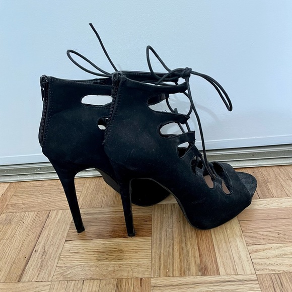 Strappy Black Heels - Picture 3 of 4